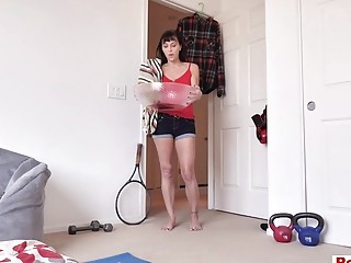 Brunette Stepmother Surprise Bowl And Blowjob Brunette Stepmother Surprise Bowl And Blowjob